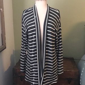 Cardigan, stripes, soft and POCKETS!